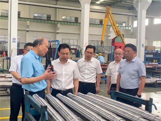 市委書(shū)記李中來(lái)威能公司調(diào)研 市委書(shū)記李中來(lái)威能公司調(diào)研